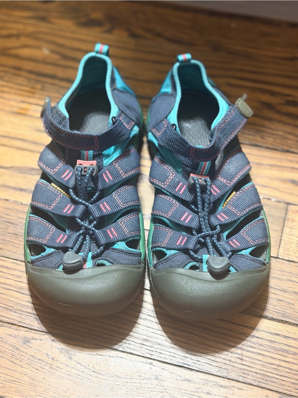 KEEN Newport H2 Women’s Size 5 Blue Teal Pink Waterproof Hiking Sandals